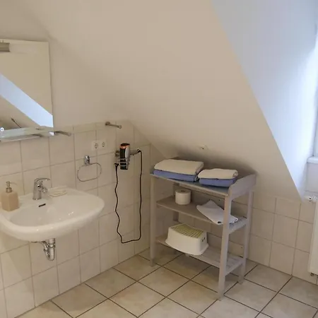 Lindenhof 3, Dachgeschoss Apartament