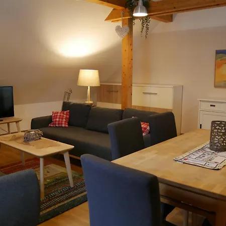 Lindenhof 3, Dachgeschoss *