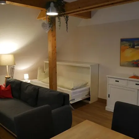 Lindenhof 3, Dachgeschoss Lägenhet *