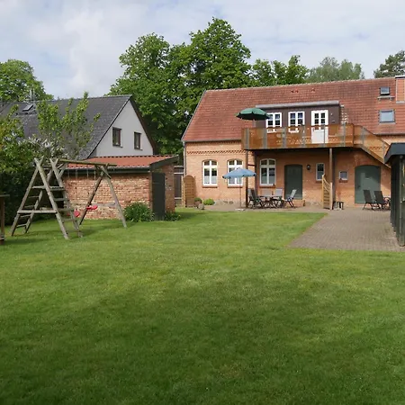 Apartament Lindenhof 3, Dachgeschoss Vipperow