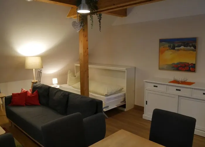 Lindenhof 3, Dachgeschoss Appartement *